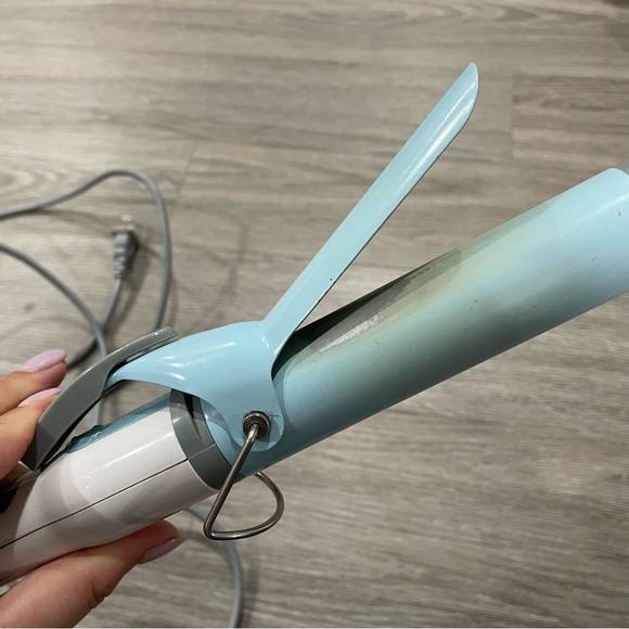 Curler about 1 inch - Picture 8 of 8